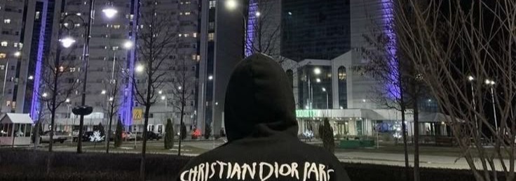 Hood Banner