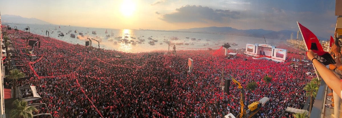 Muharrem Ä°NCE Ä°zmir Mitingi Banner