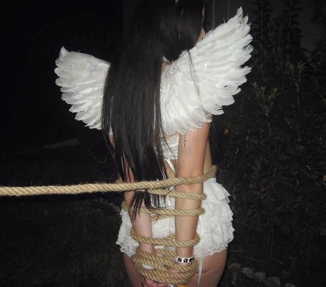 Angelinthedark Pfp