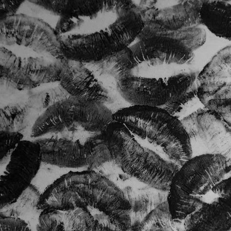 Black Aesthetic Profile Icon