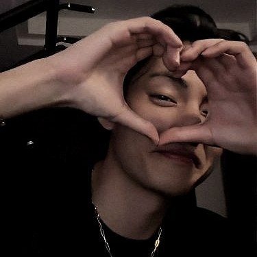 V Profile Photo Pfp