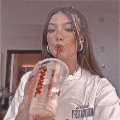 Charli Pfp