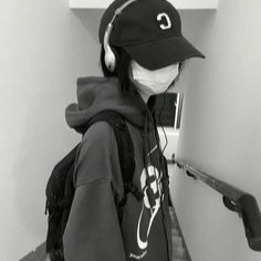 Korean Streetwear Pfp