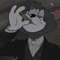 Tom Pfp