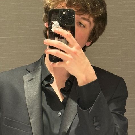 Karl Jacobs Profile Photo Profile Picture