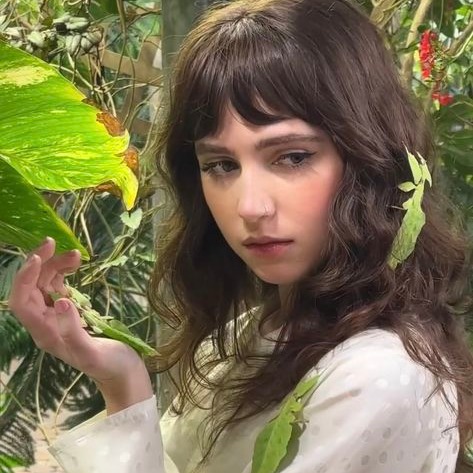 Clairo Profile Image