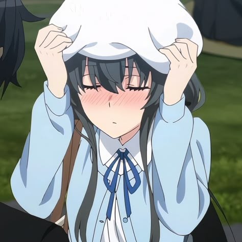 Yukino Yukinoshita Profile Image
