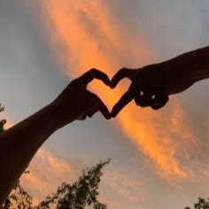 Hand Heart Profile Icon