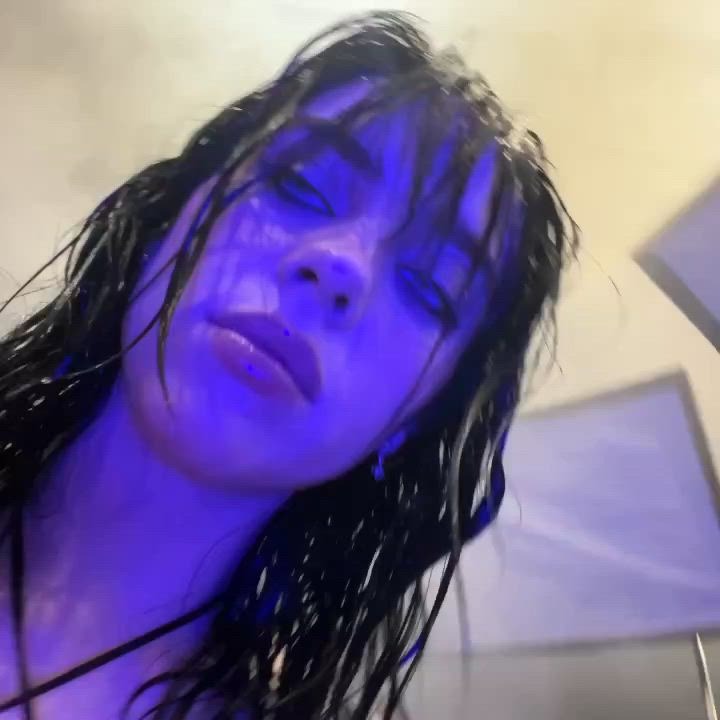 Billie Eilish Pfps and Icons For Discord, Instagram & TikTok