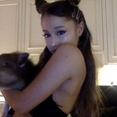 Ariana Grande Pfp