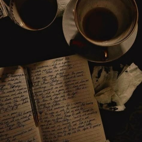 Dark Academia Aesthetic Pfp