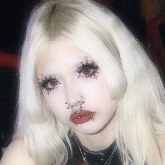VampireGirl Pfp