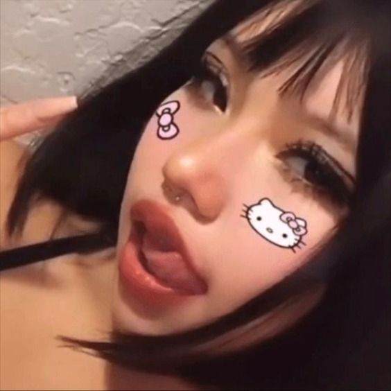 Egirl Kitty Pfp