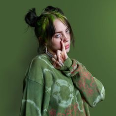 Billie Eilish 27