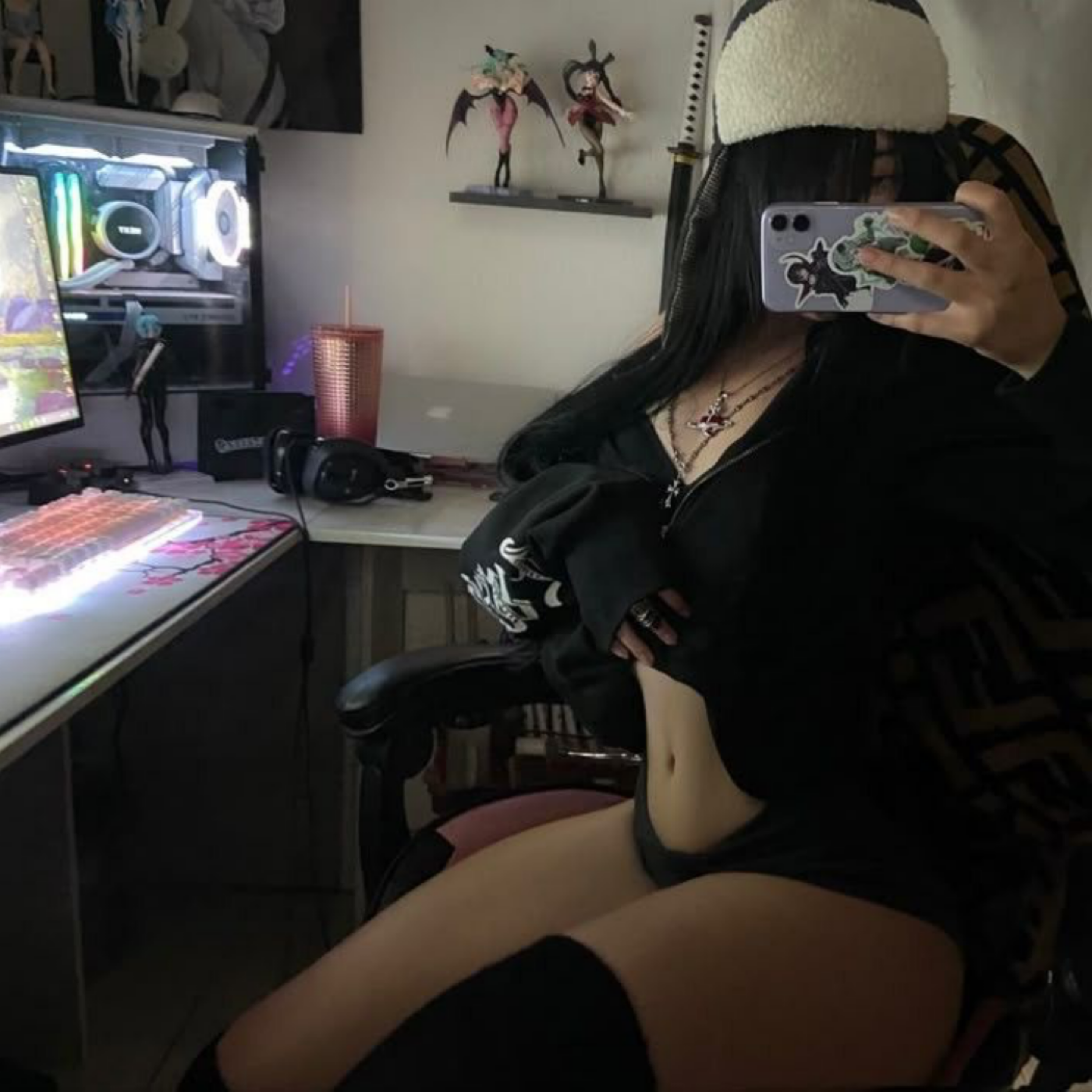 egirl selfie