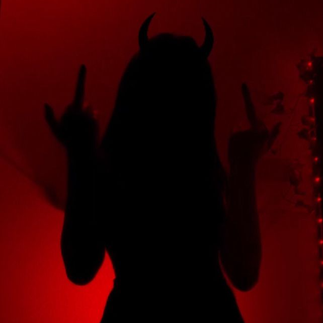 DevilGirl Pfp