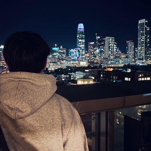 colorful-skyline-boy